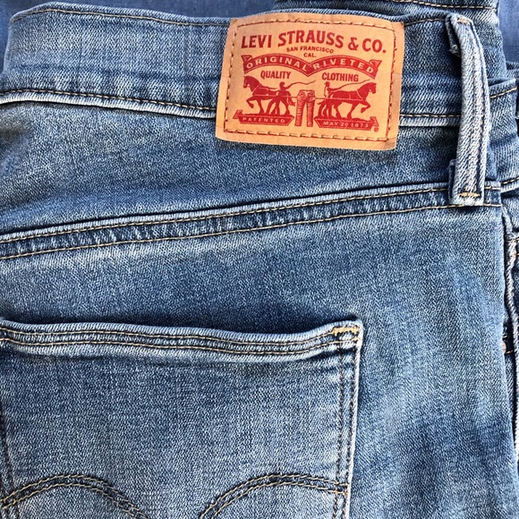 Levi’s! - Picture 3 of 3